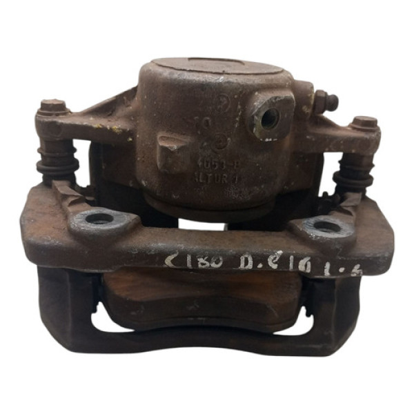 Pinça Dianteira Esquerda C180 2011