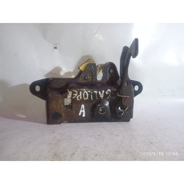 Trava Do Capô Hyundai Galloper Com Avaria 