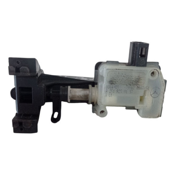 Trava Portinhola Tanque Mercedes Ml320