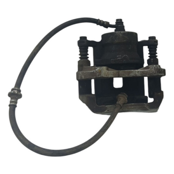 Pinça Dianteira Esquerda Kicks 2018