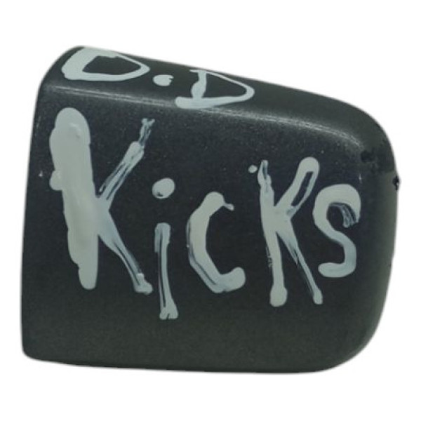 Acabamento Macaneta Dianteira Direita Nissan Kicks 2018