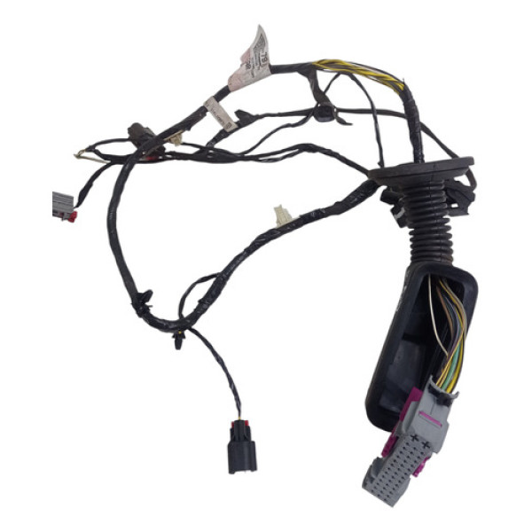 Chicote Dianteiro Direito Onix Plus 2022