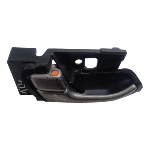 Maçaneta Dianteiro Esquerdo S10 2018