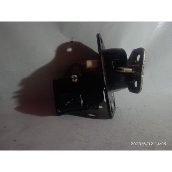 Trava Da Tampa Traseira Jeep Grand Cherokee 2012